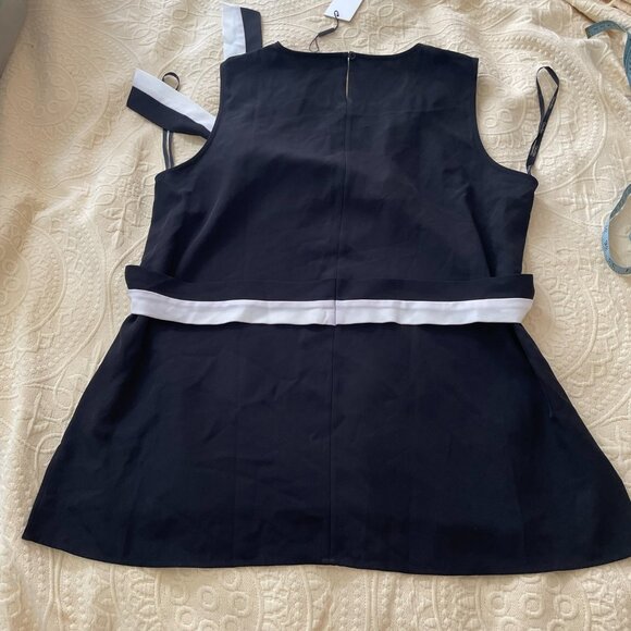 NWT Calvin Klein black sleevless w/b&w tie waist - Picture 10 of 11